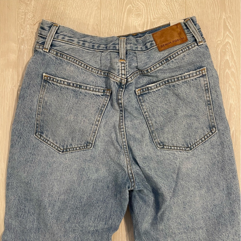 Denim Forum High-Rise Light Blue Distressed Jeans - Picture 15 of 15